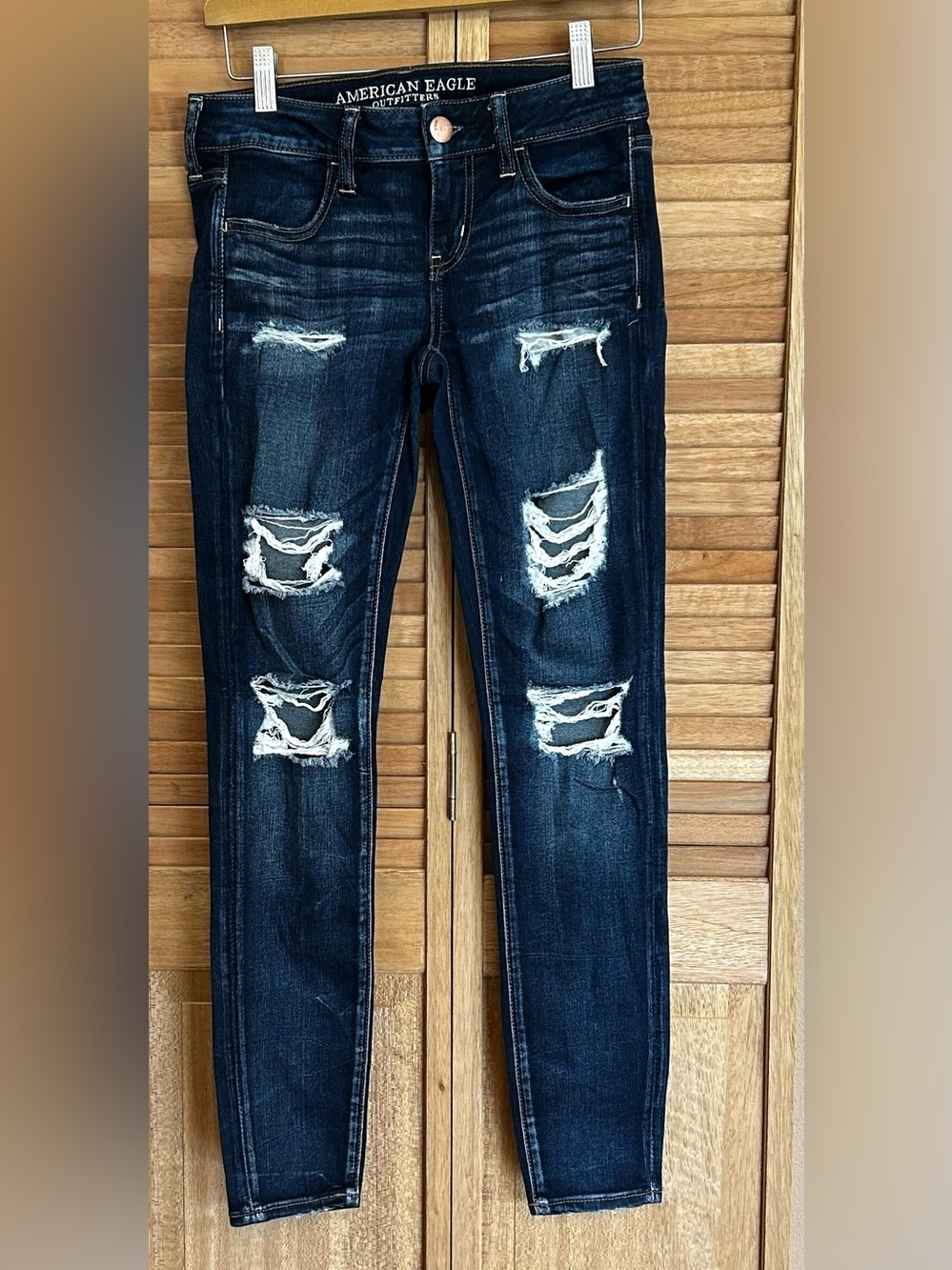 AE American Eagle Womens size 4 regular Super low rise jegging jeans  jeggings